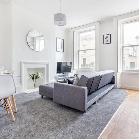 Host & Stay - Montpellier Villa Apartment 切尔滕纳姆 外观 照片