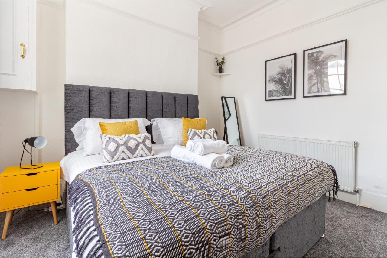 Host & Stay - Montpellier Villa Apartment 切尔滕纳姆 外观 照片
