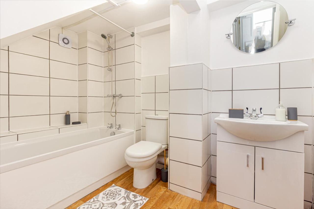 Host & Stay - Montpellier Villa Apartment 切尔滕纳姆 外观 照片